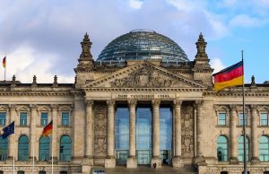 Germany’s newly elected parliament has held its first meeting at the Bundestag Germany's newly elected parliament has held its first meeting at the Bundestag