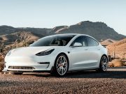 Tesla ends the era of Volkswagen Golf with its Model 3 Tesla ends the era of Volkswagen Golf with its Model 3