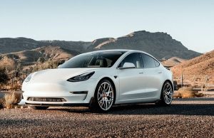 Tesla ends the era of Volkswagen Golf with its Model 3 Tesla ends the era of Volkswagen Golf with its Model 3