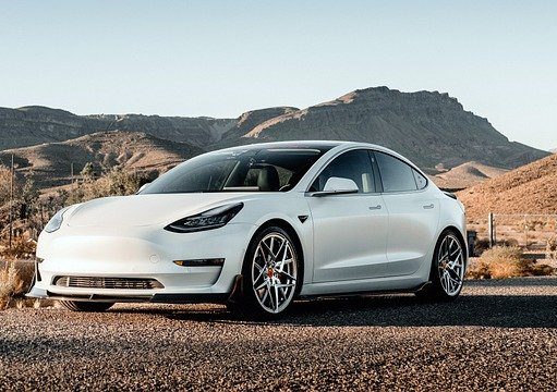 Tesla ends the era of Volkswagen Golf with its Model 3 Tesla ends the era of Volkswagen Golf with its Model 3